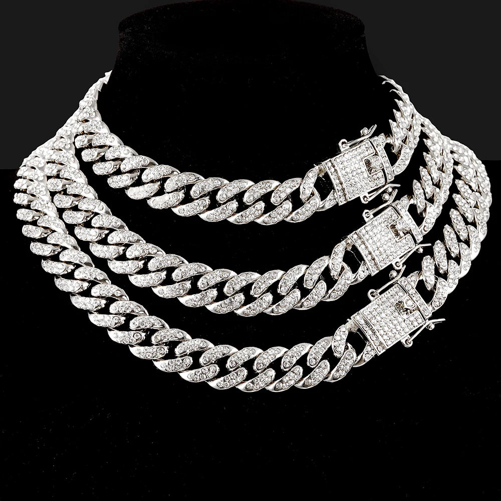 SILVARO Cuban Chain – srebrny łańcuch iced out 🔥